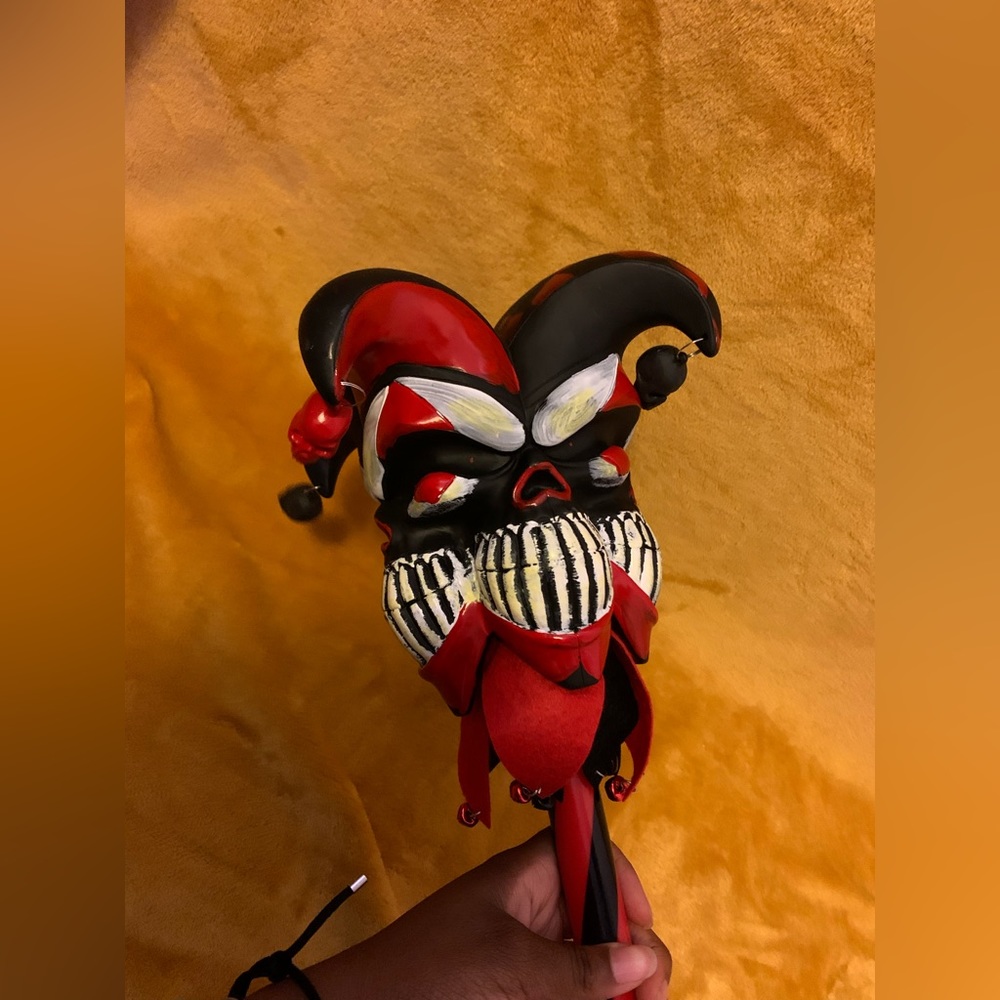 Twister Jester Cane - Picture 2 of 4